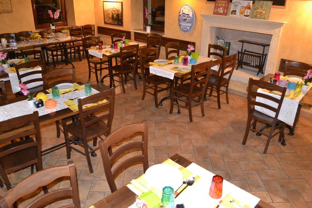 Locanda La Sosta Cavaion Veronese Exterior photo